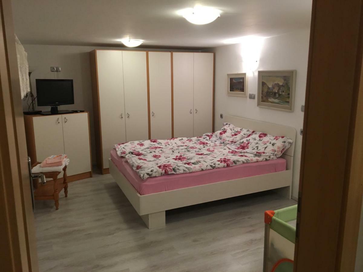 Apartma Metka Mojstrana Bagian luar foto